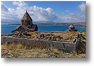 Eglises prs du lac Sevan [550 Ko]